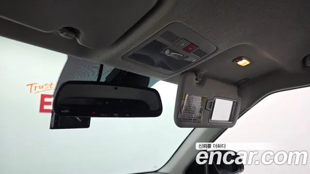 Hyundai Venue — Фото автомобиля 25
