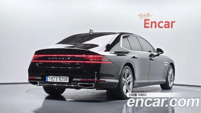 Genesis G90 Бензин 3.5 турбо AWD — Фото автомобиля 2