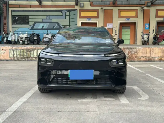 Xpeng G9 — Фото автомобиля 2
