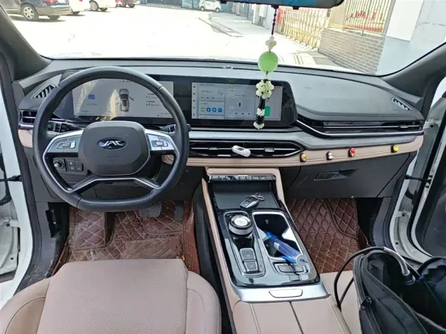 JAC Motors JAC QX PHEV — Фото автомобиля 9