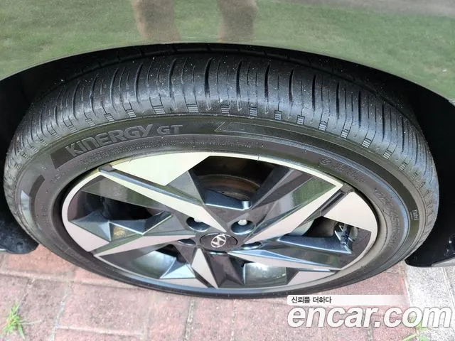 Hyundai AVANTE Avante (CN7) — Фото автомобиля 5