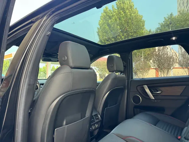 Land Rover Discovery Sport 2022 Model 249PS R-Dynamic S Performance Edition 5-Seater — Фото автомобиля 8