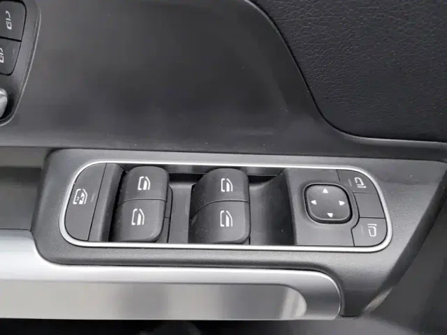 Mercedes-Benz GLB-Class — Фото автомобиля 9
