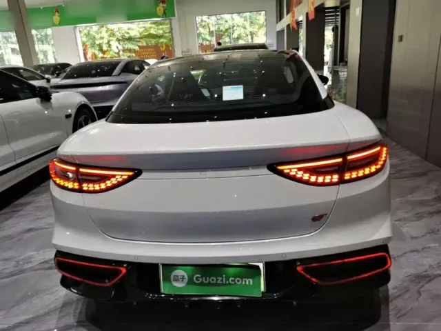 Hozon Neta GT — Фото автомобиля 3