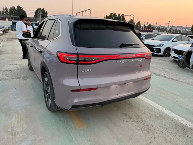 Geely Galaxy E5 — Фото автомобиля 8