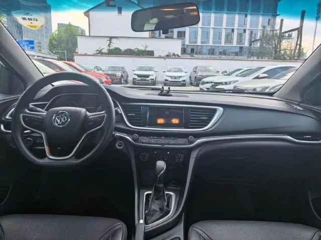 Buick Excelle — Фото автомобиля 6