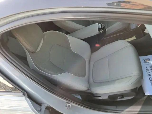Volvo EX30 — Фото автомобиля 24