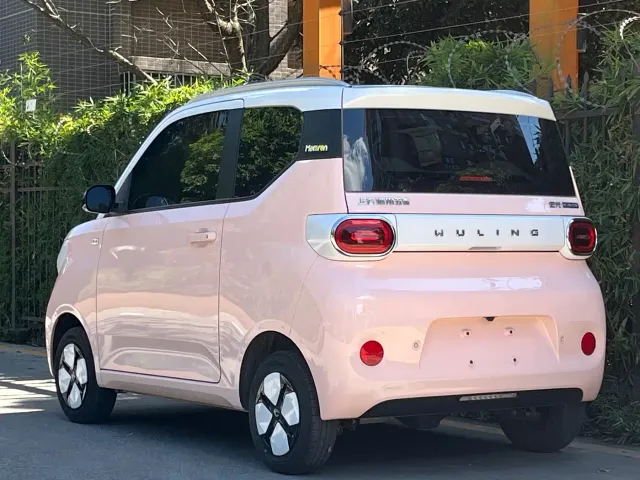 Wuling Hongguang Mini EV — Фото автомобиля 12