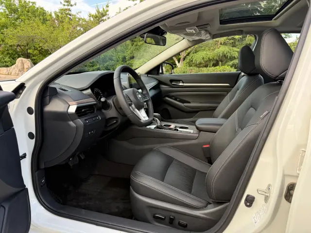 Nissan Teana — Фото автомобиля 4