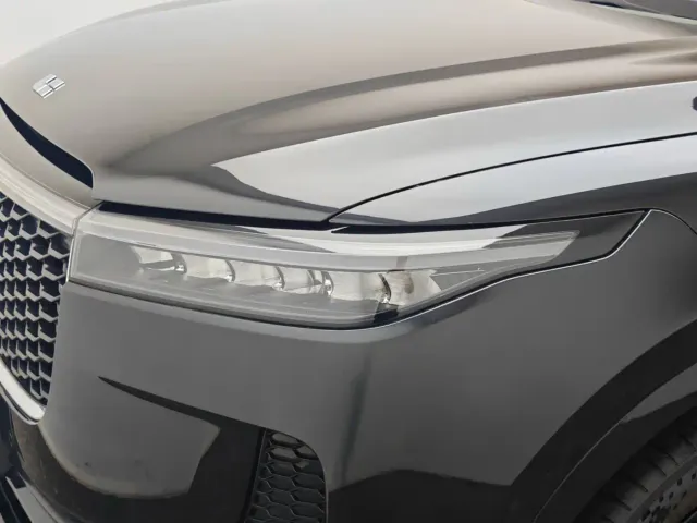 Li Auto ONE — Фото автомобиля 8