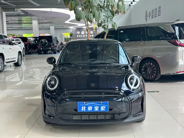 MINI Hatch — Фото автомобиля 2