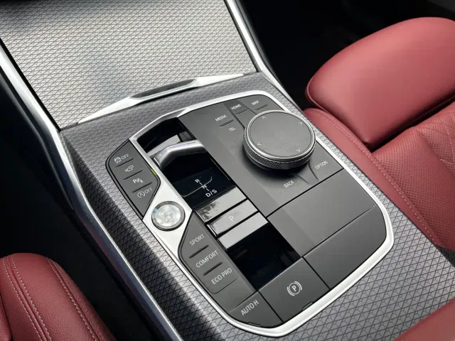 BMW 3 Series — Фото автомобиля 12