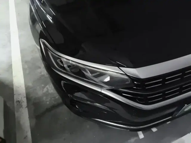 Volkswagen Passat — Фото автомобиля 7
