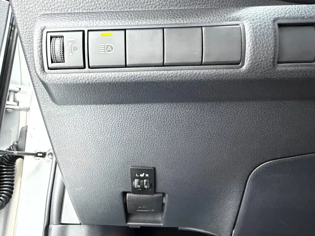 Toyota Corolla — Фото автомобиля 12