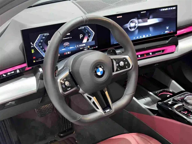 BMW 5 Series — Фото автомобиля 15