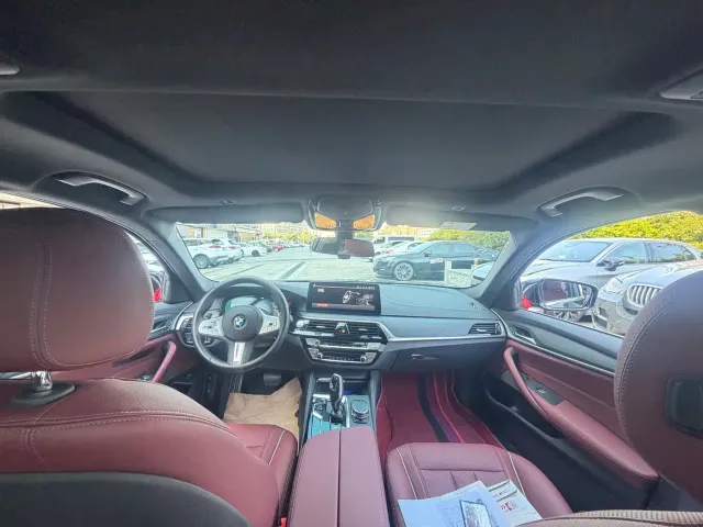 BMW 5 Series — Фото автомобиля 3