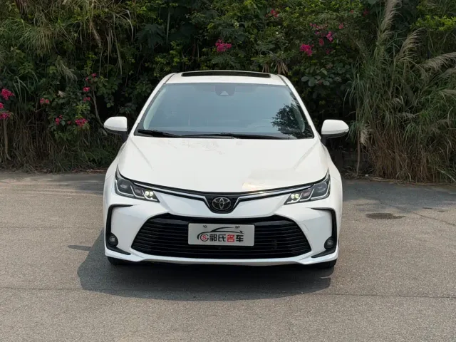 Toyota Corolla — Фото автомобиля 2