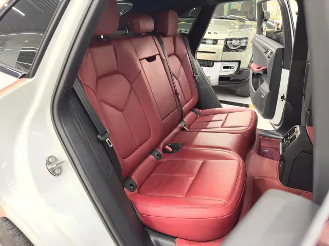 Porsche Macan — Фото автомобиля 8