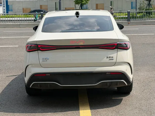 BYD Seal 06 — Фото автомобиля 6