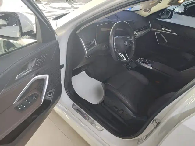 BMW X1 — Фото автомобиля 15