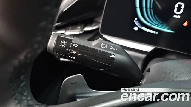 Kia Niro The All New — Фото автомобиля 29