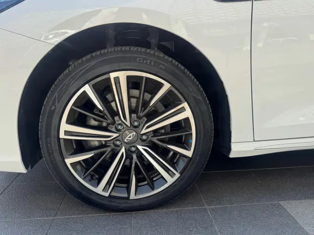 Chery Arrizo 8 — Фото автомобиля 6