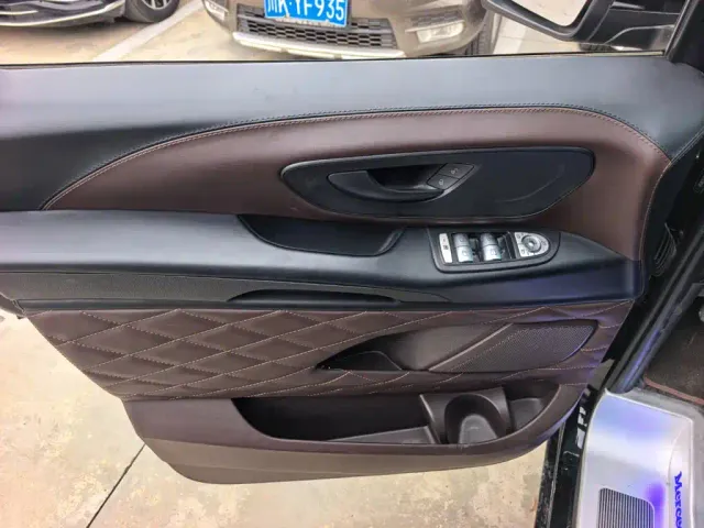 Mercedes-Benz Vito — Фото автомобиля 9