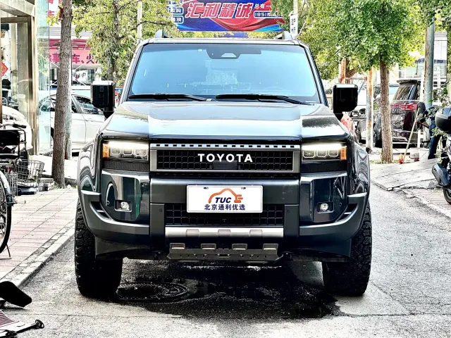 Toyota Prado — Фото автомобиля 2