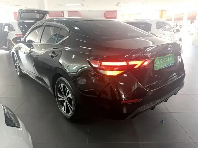 Nissan Sylphy — Фото автомобиля 4