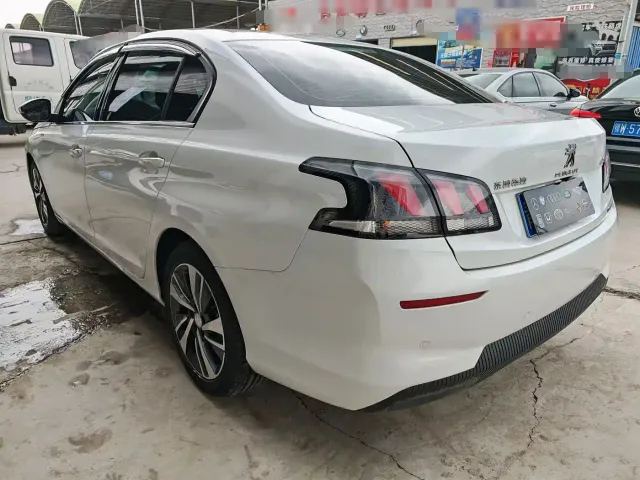 Peugeot 408 — Фото автомобиля 4