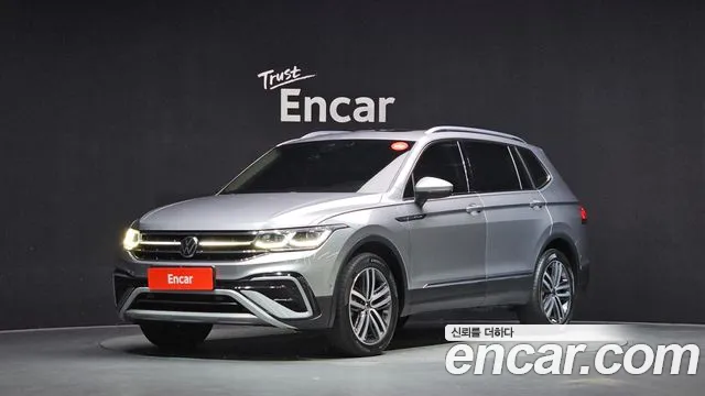 Фотография автомобиля — Volkswagen Tiguan