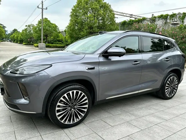 Exeed Starway E05 — Фото автомобиля 2