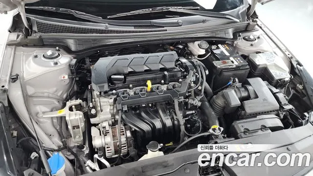 Hyundai Avante CN7 — Фото автомобиля 6