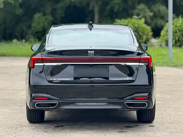 Buick LaCrosse — Фото автомобиля 6
