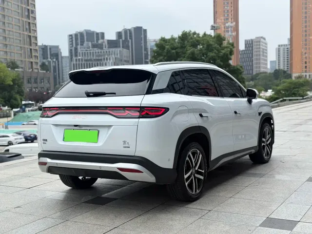BYD Song L DM-i — Фото автомобиля 10