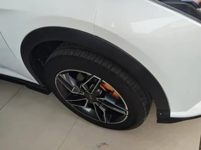 Dongfeng Yixuan GS — Фото автомобиля 6