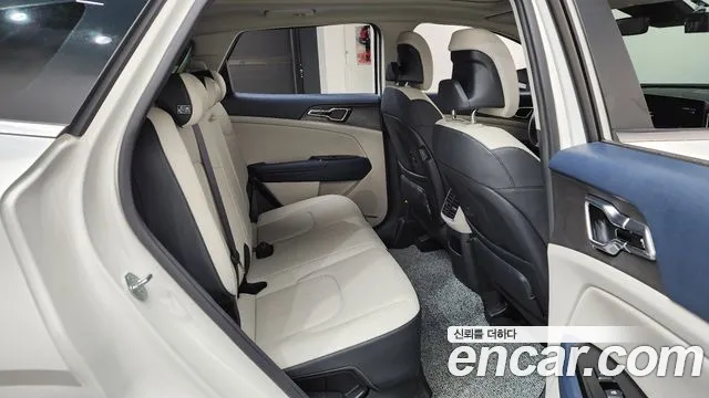Kia Sportage — Фото автомобиля 12