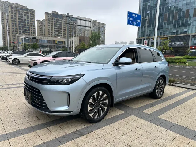 Aito M7 — Фото автомобиля 3