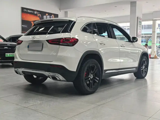 Mercedes-Benz Mercedes-Benz GLA 2023 GLA 200 — Фото автомобиля 15