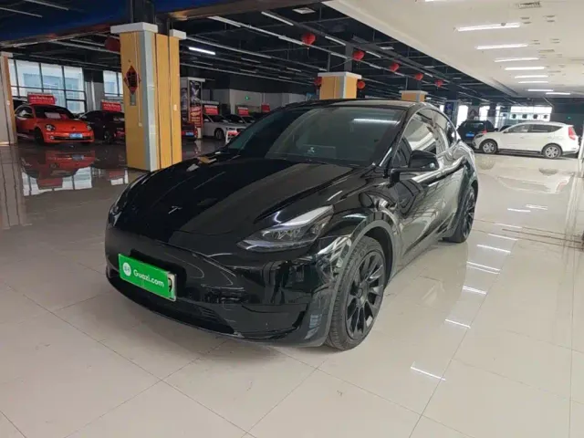Фотография автомобиля — Tesla Model Y