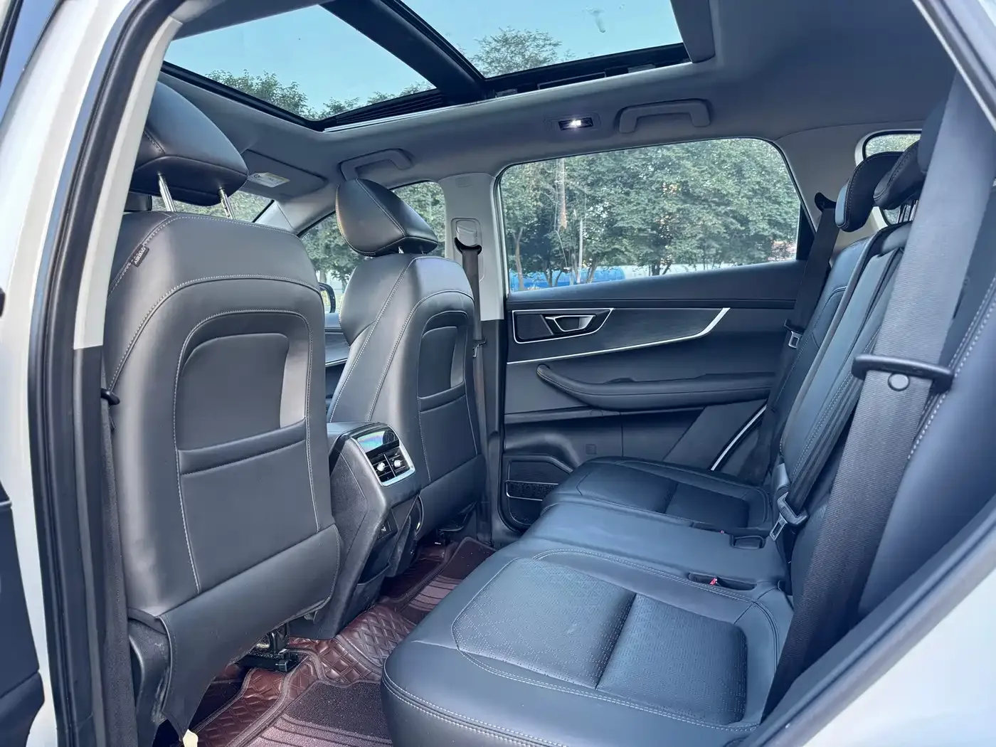 Chery Tiggo 8 2024 1.5TCI Auto New Dynamic Edition 7-seater — Фото автомобиля 5
