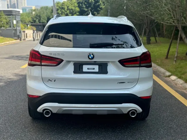 BMW X1 — Фото автомобиля 10
