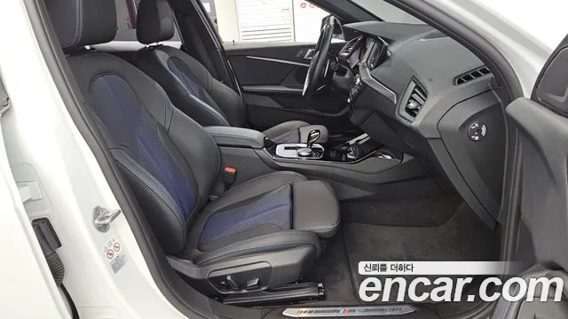 BMW 1 Series F40 — Фото автомобиля 16