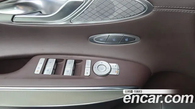 Genesis GV70 2.5T Бензин AWD — Фото автомобиля 10