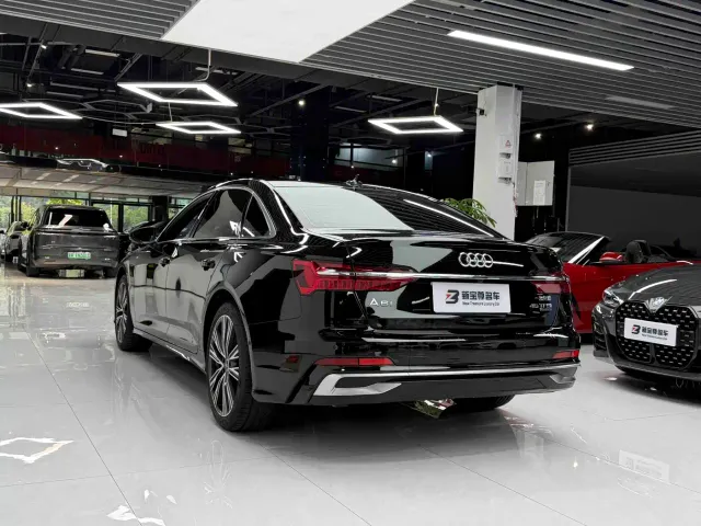 Audi A6L — Фото автомобиля 10