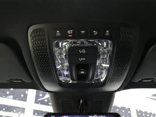 Mercedes-Benz GLB-Class — Фото автомобиля 13