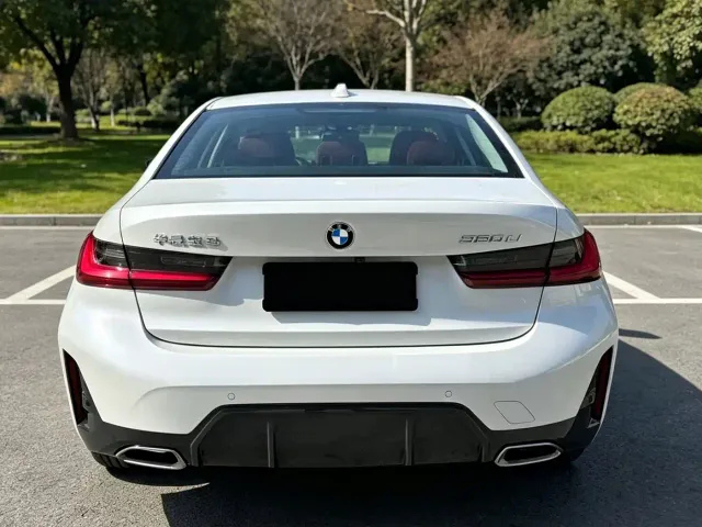 BMW 3 Series — Фото автомобиля 5