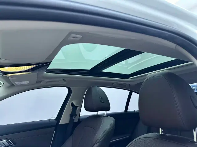 BMW 3 Series — Фото автомобиля 15
