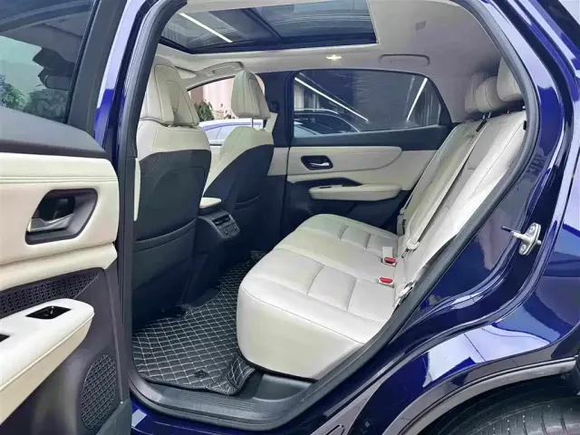 Nissan Ariya — Фото автомобиля 10