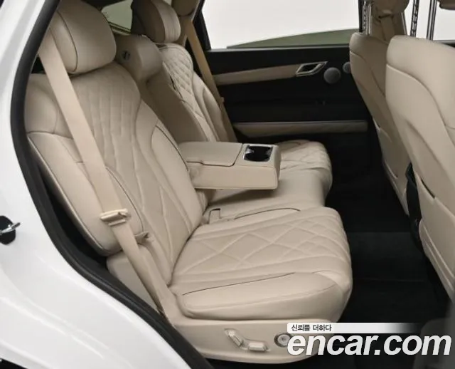 Genesis GV80 — Фото автомобиля 12